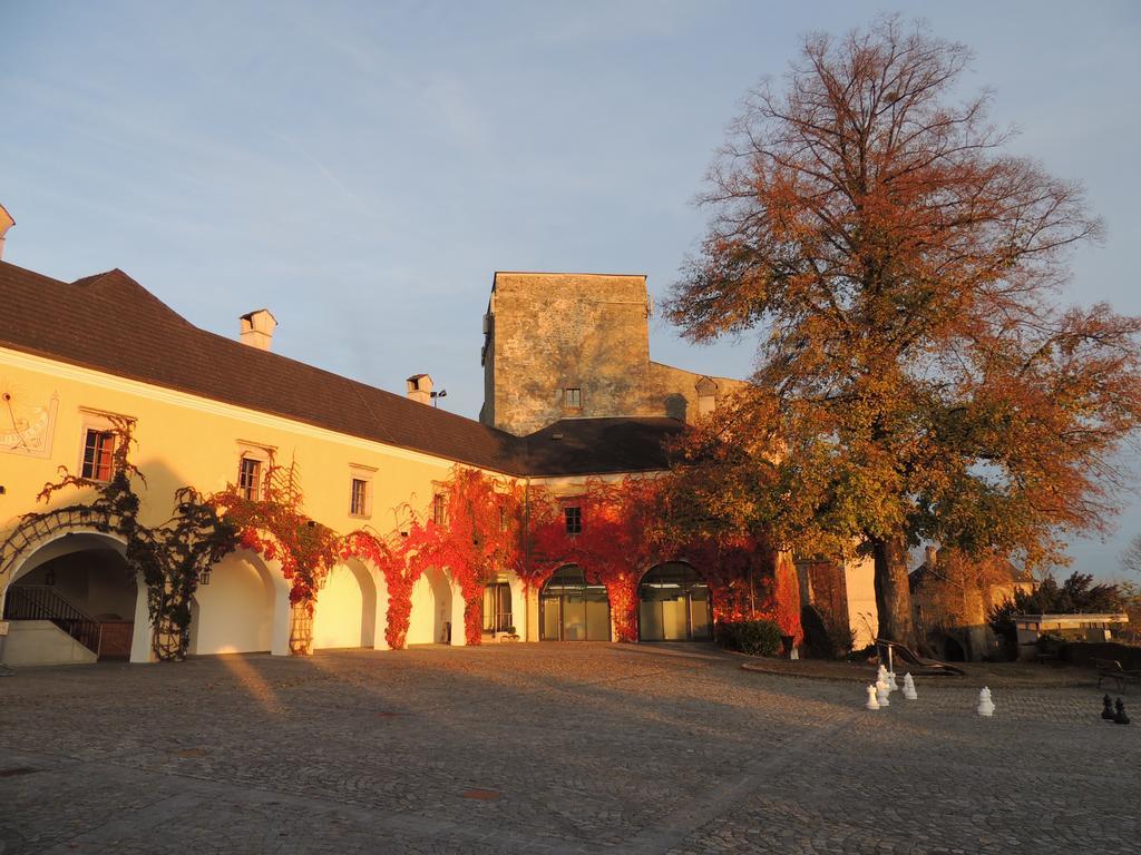 Kirchenwirt Inn Kreuzen  Екстер'єр фото
