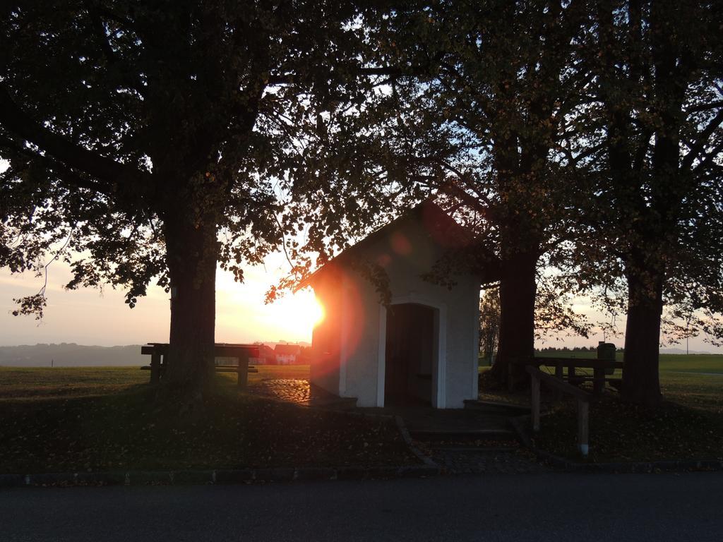 Kirchenwirt Inn Kreuzen  Екстер'єр фото